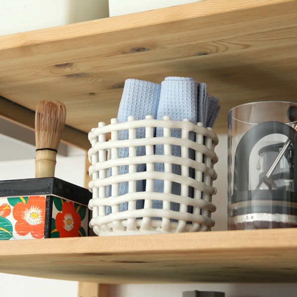 【国内在庫あり】ferm LIVING (ファームリビング) Ceramic Basket (セラミックバスケット) Small オフホワイト/カシミア/エメラルドグリーン 北欧/ポット/鉢カバー/かご/小物収納/インテリア/日本正規代理店品