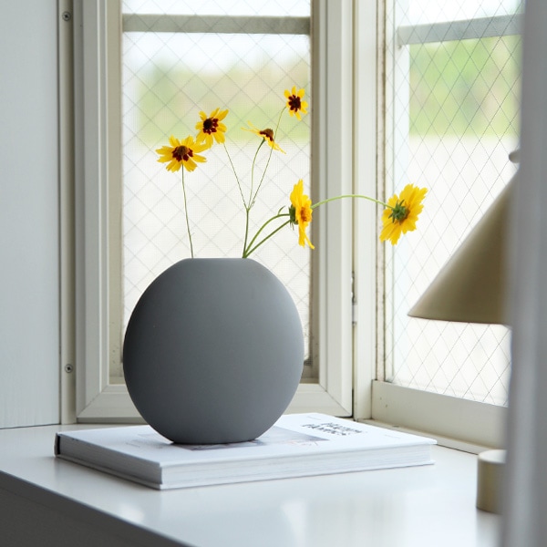 Cooee Design (クーイーデザイン) Pastille Vase (パスティールベース) 15cm ホワイト/グレー/ブラック 北欧/インテリア/花瓶/日本正規代理店品【送料無料キャンペーン】